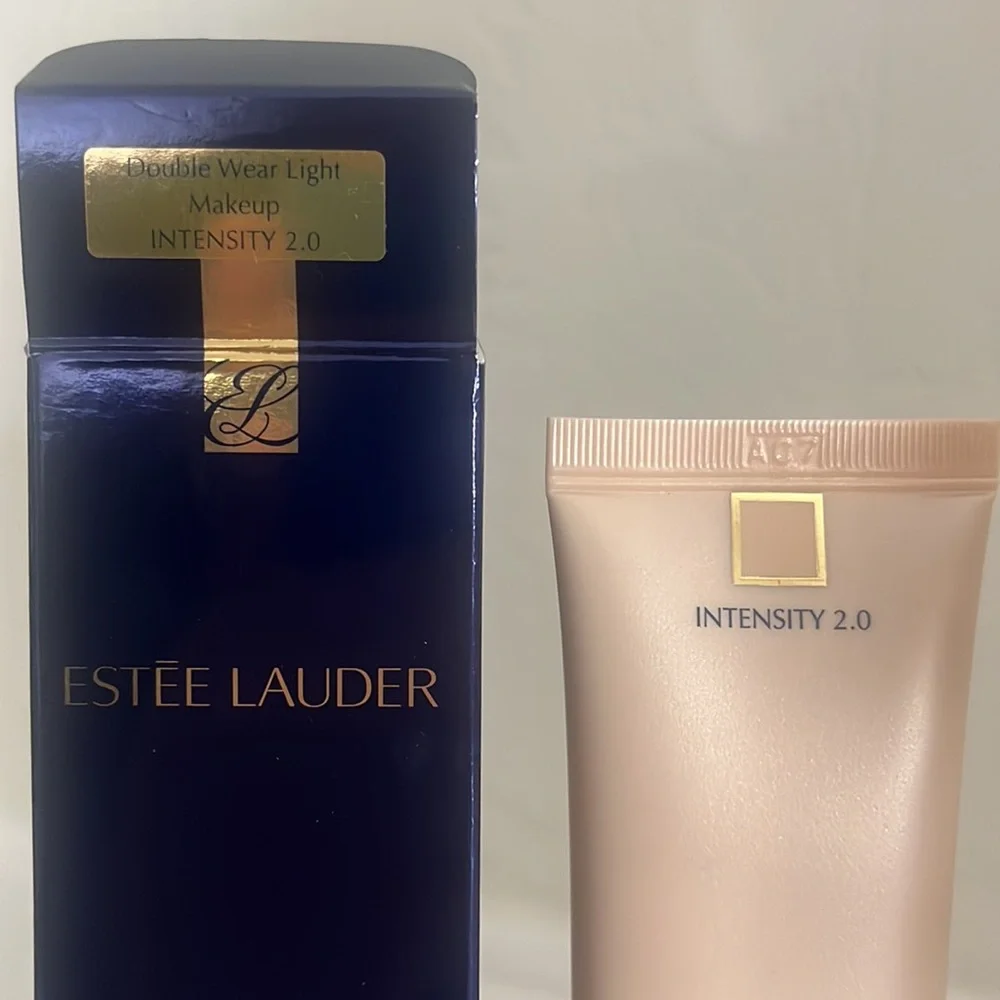 ESTÉE LAUDER DWL 2.0